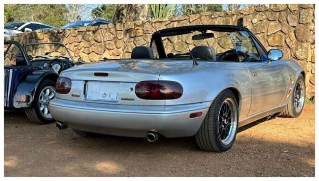 1990 - Mazda MX5 Eunos Roadster 1.6 (Thierry Kesselaar)